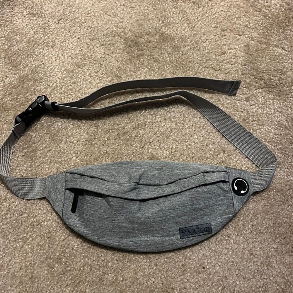 Fannypack
